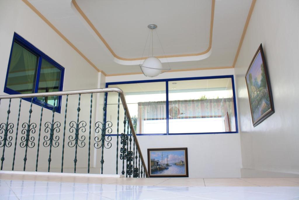 Dumaguete Springs Apartment Dumaguete City Buitenkant foto