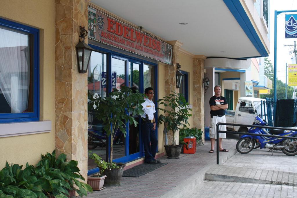 Dumaguete Springs Apartment Dumaguete City Buitenkant foto