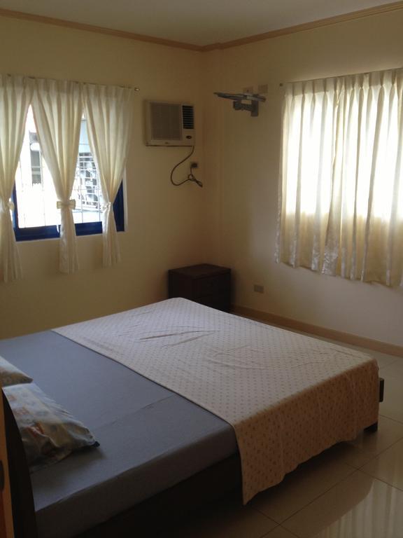 Dumaguete Springs Apartment Dumaguete City Buitenkant foto